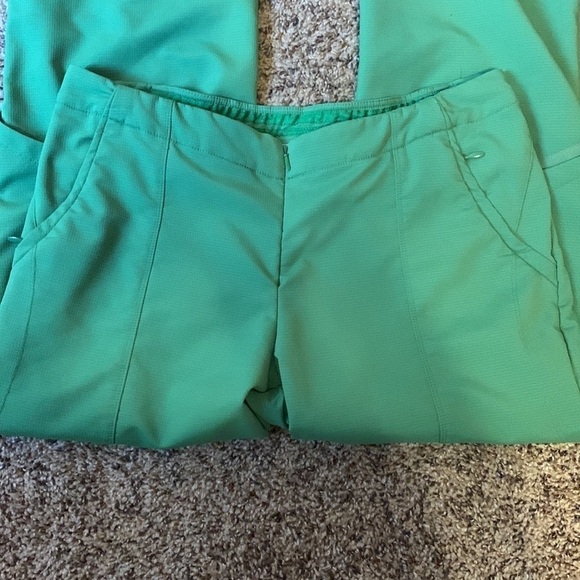 Nike Athletic pants Green Size Medium (8-10) - Picture 2 of 11